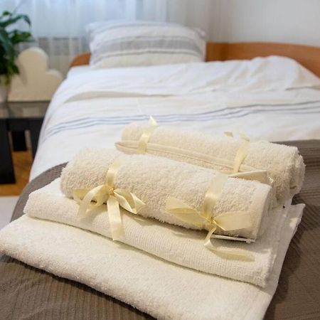 Dora Apartment Ni المظهر الخارجي الصورة