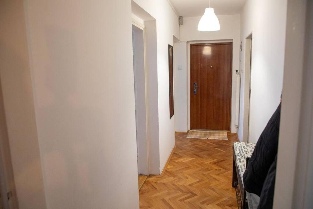 Dora Apartment Ni المظهر الخارجي الصورة