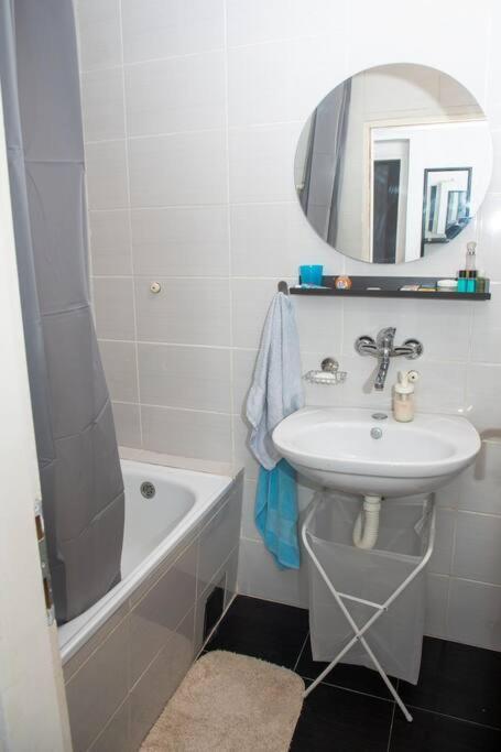 Dora Apartment Ni المظهر الخارجي الصورة